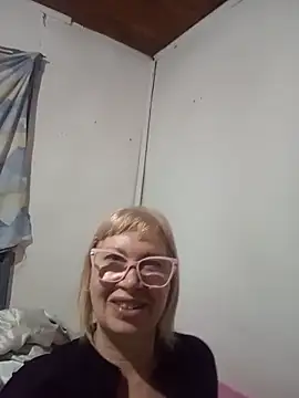 SexyMilf1211 online show from 06-05-26, 11:27