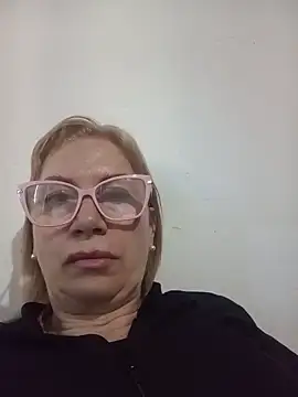 SexyMilf1211 online show from 06-17-26, 03:13