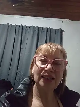 SexyMilf1211 online show from 06-29-26, 11:32