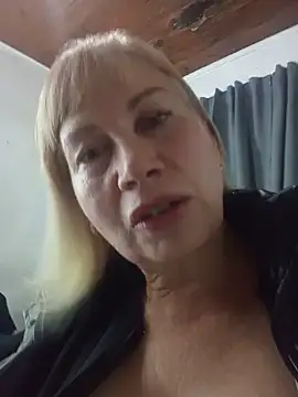 SexyMilf1211 online show from 07-16-26, 11:49