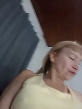 SexyMilf1211 online show from 07-26-26, 04:14