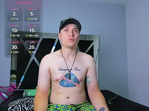 Snapshot of maxxgalacticus chatting on 11-13-25, 06:18 maxxgalacticus online show from 11-13-25, 06:18