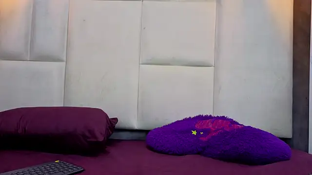 Snapshot of Valentino_moretti chatting on 06-12-26, 11:42 Valentino moretti online show from 06-12-26, 11:42