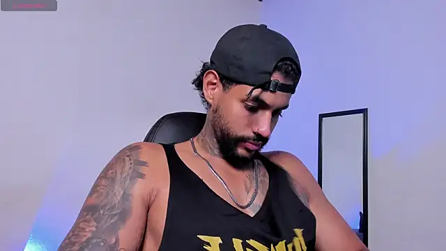 LuigiVitale 1 online show from 07-17-26, 01:34