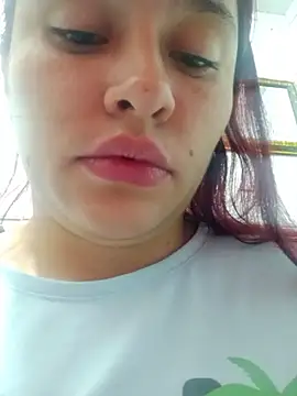 Snapshot of swetttmomy chatting on 11-20-25, 01:39 swetttmomy online show from 11-20-25, 01:39