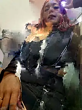 Snapshot of Eveelyn_25 chatting on 11-14-25, 01:48 Eveelyn 25 online show from 11-14-25, 01:48