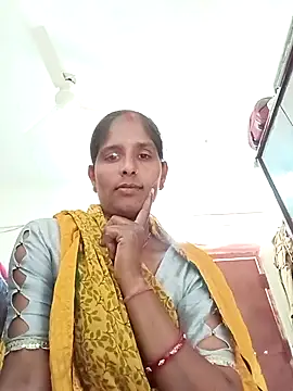 Snapshot of Pirvesh_singh chatting on 11-15-25, 06:33 Pirvesh singh online show from 11-15-25, 06:33