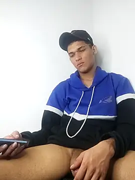 Luigi cumming1 online show from 11-23-25, 05:29