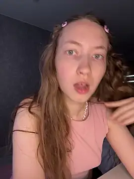 Holy Poly online show from 02-05-26, 07:46