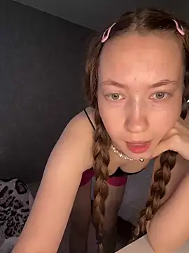 Holy Poly online show from 03-05-26, 05:36