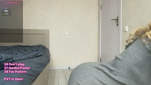 Play Me Softly online show from 02-08-26, 09:23