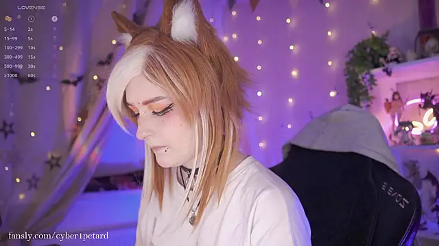 Snapshot of vronnier chatting on 02-15-26, 04:03 vronnier online show from 02-15-26, 04:03