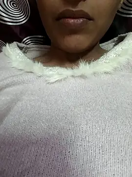 Snapshot of Neethu90 chatting on 12-15-25, 12:20 Neethu90 online show from 12-15-25, 12:20