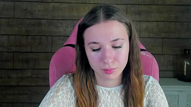 Snapshot of KristinaBellini chatting on 11-30-25, 04:22 KristinaBellini online show from 11-30-25, 04:22