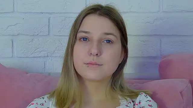 TinnaBurton online show from 03-26-26, 04:12