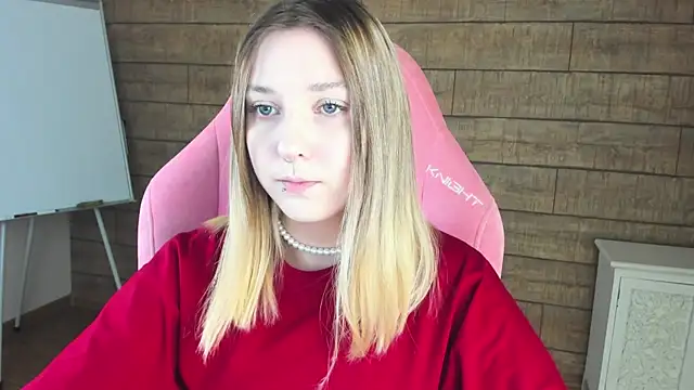 TinnaBurton online show from 06-28-26, 04:02