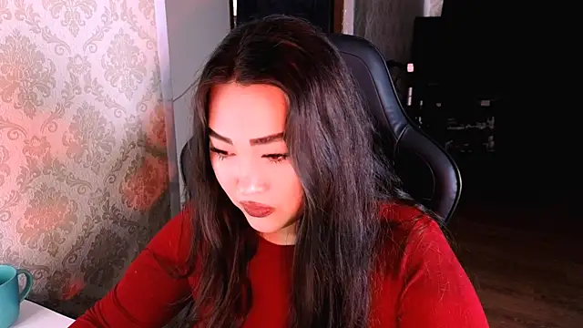 Snapshot of Emma_Uilson chatting on 02-15-26, 07:51 Emma Uilson online show from 02-15-26, 07:51