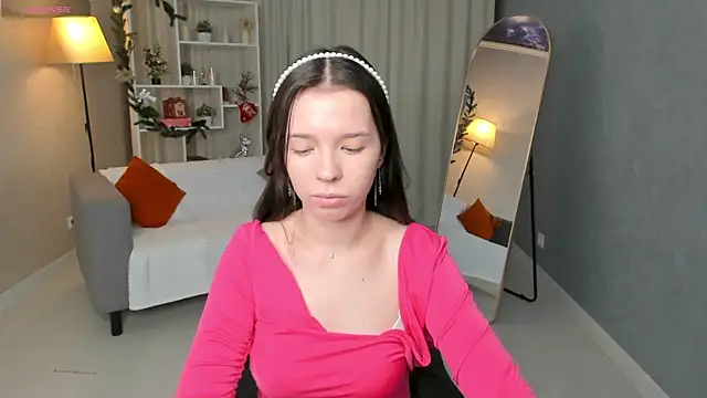 Snapshot of LisaWillsons chatting on 12-16-25, 01:10 LisaWillsons online show from 12-16-25, 01:10