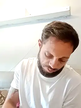 Snapshot of pollamss chatting on 11-14-25, 03:00 pollamss online show from 11-14-25, 03:00