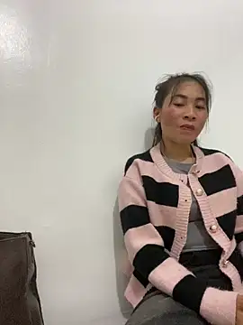 Snapshot of pitty_mymi chatting on 03-14-26, 10:32 pitty mymi online show from 03-14-26, 10:32
