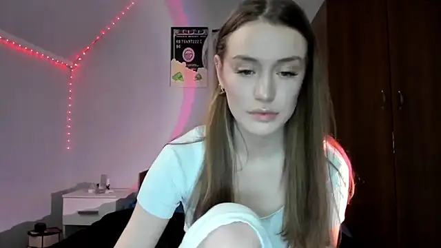 tinyglow online show from 03-09-26, 09:30