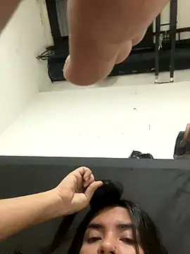 Snapshot of lizmy chatting on 11-23-25, 09:20 lizmy online show from 11-23-25, 09:20