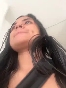 Snapshot of lizmy chatting on 12-01-25, 09:09 lizmy online show from 12-01-25, 09:09