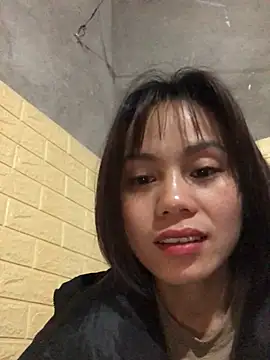 Trangbabylove online show from 02-12-26, 12:16