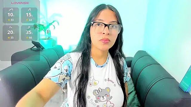 Snapshot of evelisse_ chatting on 01-15-26, 03:11 evelisse online show from 01-15-26, 03:11