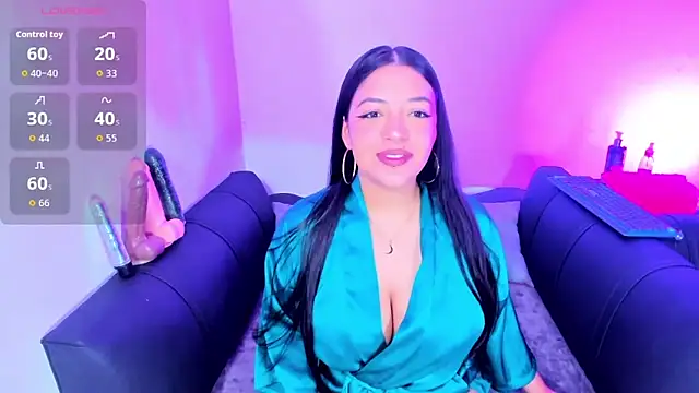 Snapshot of evelisse_ chatting on 02-19-26, 03:46 evelisse online show from 02-19-26, 03:46