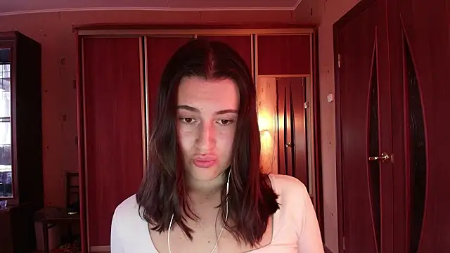 KristinaScott online show from 03-27-26, 03:45