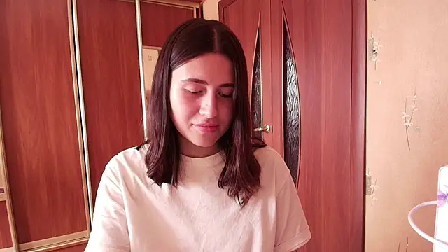 KristinaScott online show from 04-12-26, 10:42