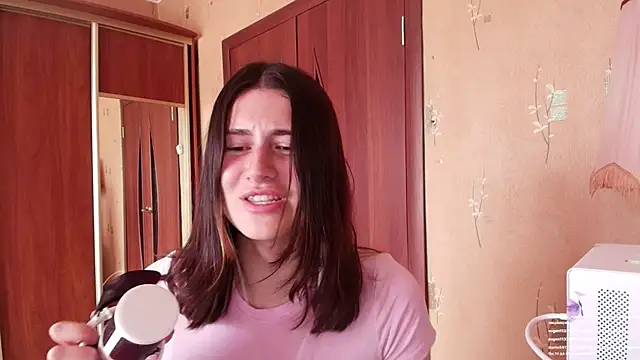 KristinaScott online show from 04-15-26, 02:46