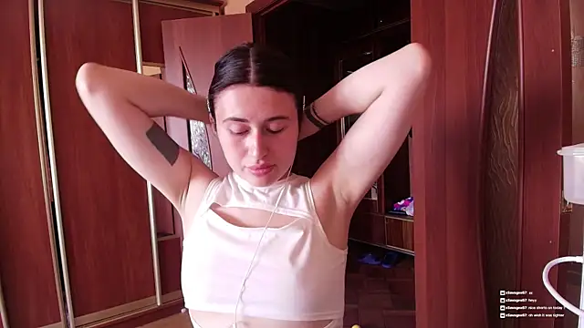 KristinaScott online show from 04-17-26, 01:58