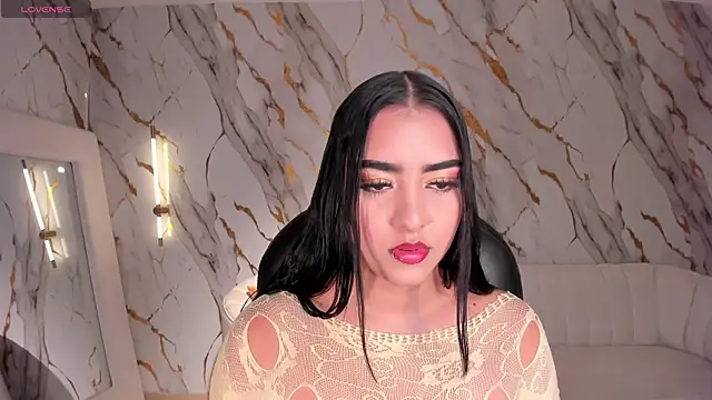 SophieLanne online show from 01-12-26, 05:34