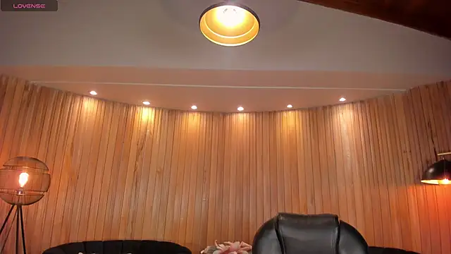 SophieLanne online show from 04-25-26, 05:10