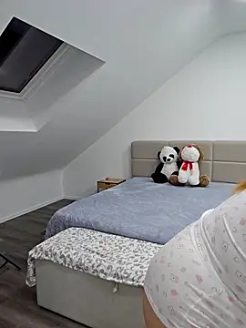 Snapshot of Nina4Velour chatting on 12-03-25, 08:07 Nina4Velour online show from 12-03-25, 08:07