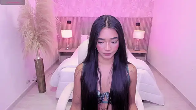 Snapshot of kylie_collins chatting on 06-02-26, 03:19 kylie collins online show from 06-02-26, 03:19