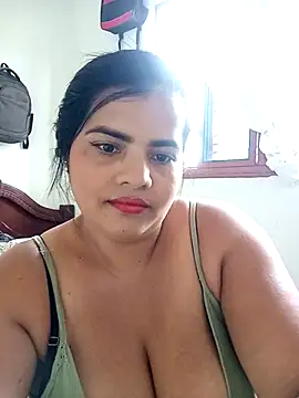 Snapshot of _QueenSofia_ chatting on 11-20-25, 07:24 QueenSofia online show from 11-20-25, 07:24