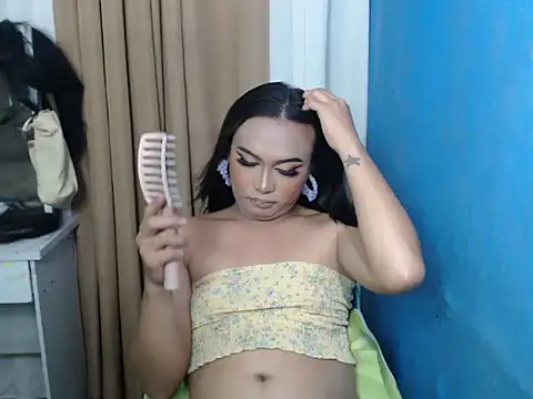 Snapshot of Miss_Adalia_Rose chatting on 04-12-26, 12:26 Miss Adalia Rose online show from 04-12-26, 12:26