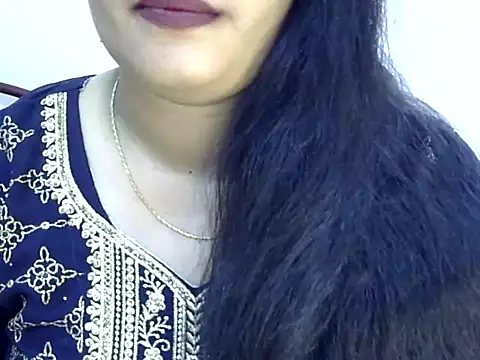 Snapshot of Muskan_Jha chatting on 05-18-26, 02:07 Muskan Jha online show from 05-18-26, 02:07