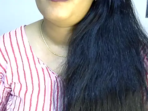Snapshot of Muskan_Jha chatting on 05-18-26, 01:17 Muskan Jha online show from 05-18-26, 01:17