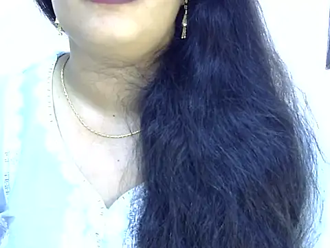 Snapshot of Muskan_Jha chatting on 05-21-26, 02:18 Muskan Jha online show from 05-21-26, 02:18