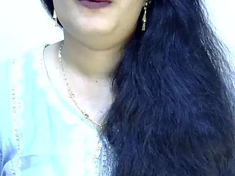 Snapshot of Muskan_Jha chatting on 05-21-26, 02:24 Muskan Jha online show from 05-21-26, 02:24