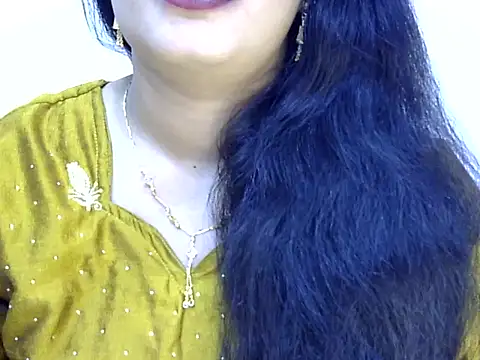 Snapshot of Muskan_Jha chatting on 05-23-26, 01:22 Muskan Jha online show from 05-23-26, 01:22