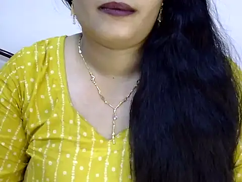 Snapshot of Muskan_Jha chatting on 05-24-26, 03:17 Muskan Jha online show from 05-24-26, 03:17