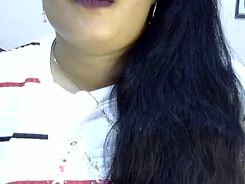 Snapshot of Muskan_Jha chatting on 06-15-26, 01:24 Muskan Jha online show from 06-15-26, 01:24