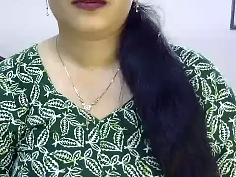 Snapshot of Muskan_Jha chatting on 06-20-26, 02:36 Muskan Jha online show from 06-20-26, 02:36