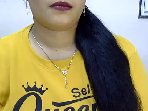 Snapshot of Muskan_Jha chatting on 06-20-26, 02:42 Muskan Jha online show from 06-20-26, 02:42