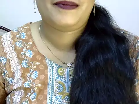 Snapshot of Muskan_Jha chatting on 06-24-26, 02:05 Muskan Jha online show from 06-24-26, 02:05